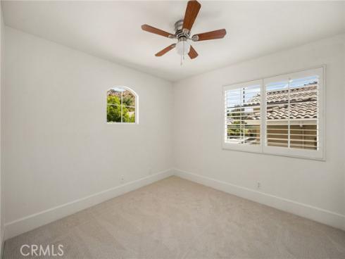 25  La Perla  , Lake Forest, CA