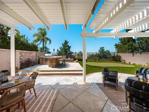 25  La Perla  , Lake Forest, CA