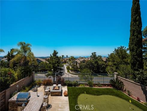 25  La Perla  , Lake Forest, CA