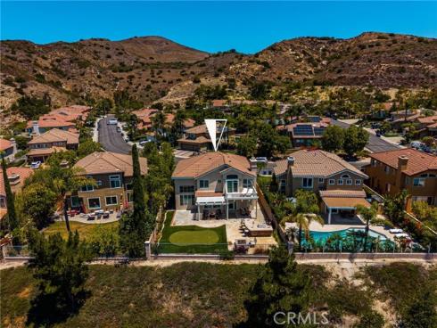25  La Perla  , Lake Forest, CA