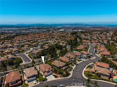 25  La Perla  , Lake Forest, CA