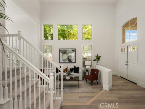 25  La Perla  , Lake Forest, CA