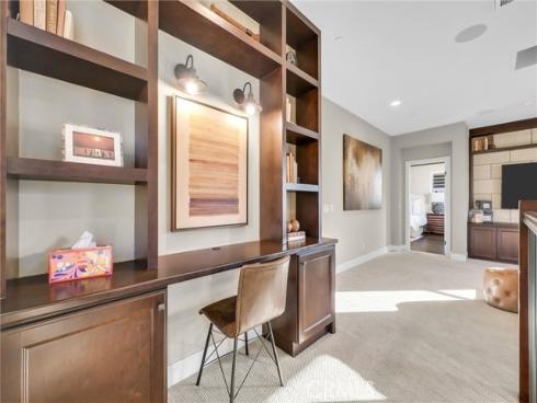 1164 Portola Oaks Dr , Lake Forest, CA
