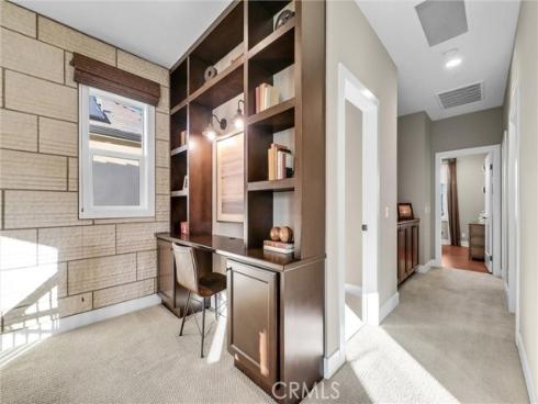 1164 Portola Oaks Dr , Lake Forest, CA