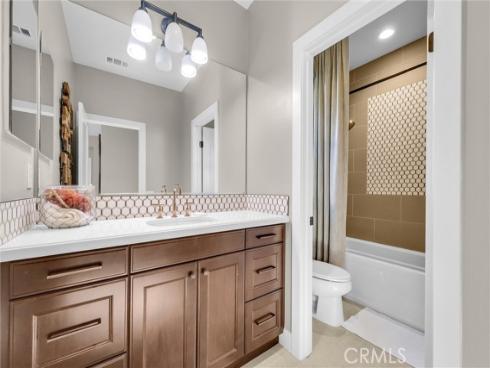 1164 Portola Oaks Dr , Lake Forest, CA