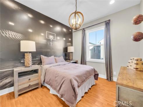 1164 Portola Oaks Dr , Lake Forest, CA