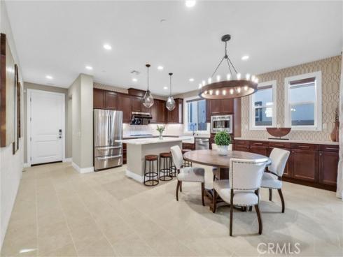 1164 Portola Oaks Dr , Lake Forest, CA