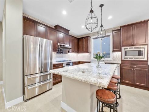 1164 Portola Oaks Dr , Lake Forest, CA