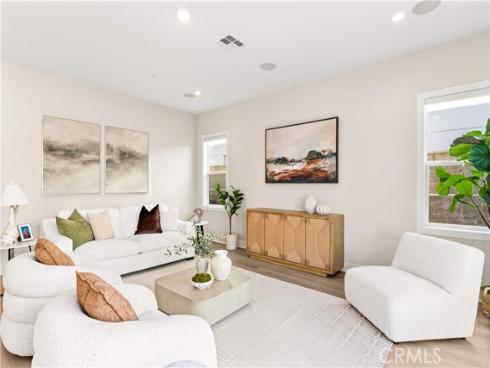 100  Walworth  , Lake Forest, CA