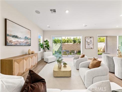100  Walworth  , Lake Forest, CA