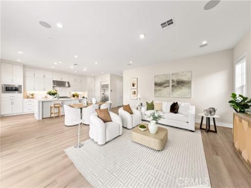 100  Walworth  , Lake Forest, CA
