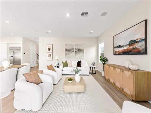 100  Walworth  , Lake Forest, CA