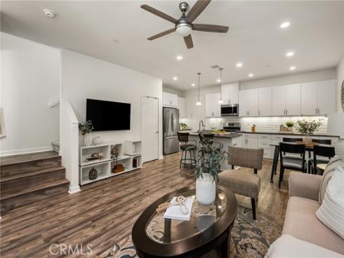 32  Savannah  , Lake Forest, CA