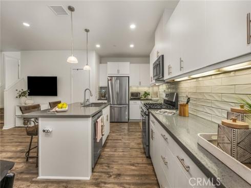 32  Savannah  , Lake Forest, CA