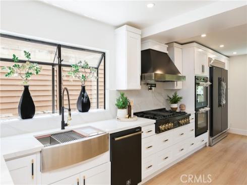 24802 Forest Knoll , Lake Forest, CA