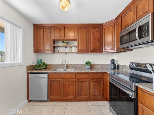 23282 Orange 6 Avenue, Lake Forest, CA