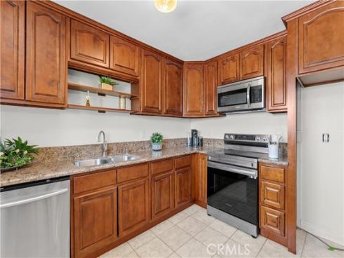 23282 Orange 6 Avenue, Lake Forest, CA