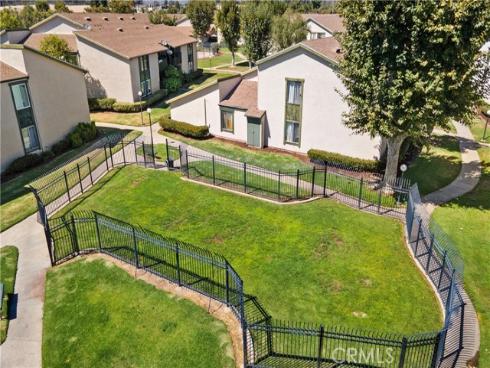 23282 Orange 6 Avenue, Lake Forest, CA