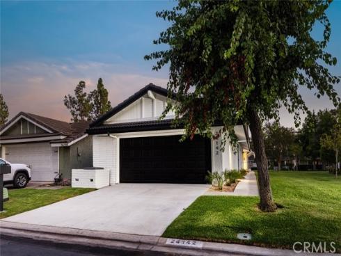 24142 Minnetonka Lane , Lake Forest, CA