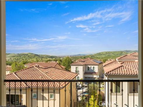 37  Caspian  , Lake Forest, CA
