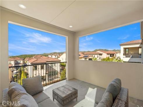 37  Caspian  , Lake Forest, CA