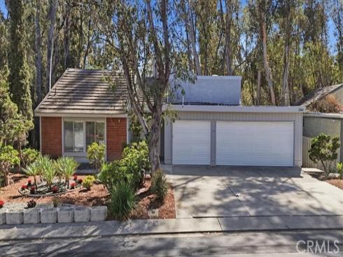 25045 Castlewood
