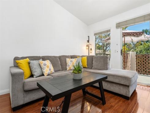 151 Chaumont , Lake Forest, CA