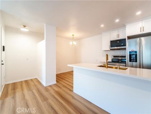 21951 Rimhurst 202 Drive, Lake Forest, CA