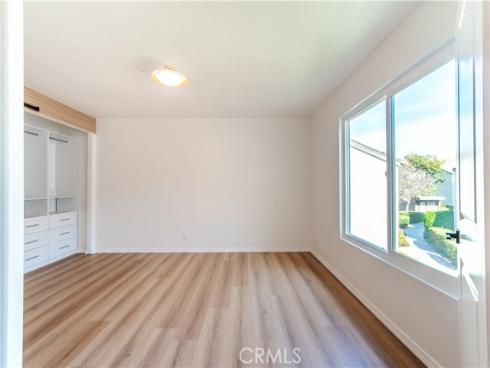 21951 Rimhurst 202 Drive, Lake Forest, CA