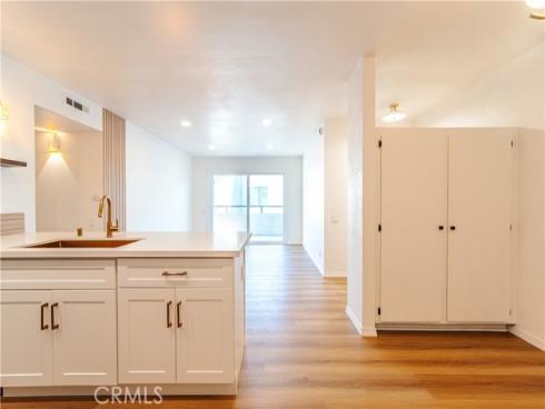 21951 Rimhurst 202 Drive, Lake Forest, CA