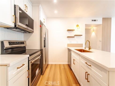21951 Rimhurst 202 Drive, Lake Forest, CA