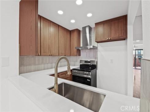 25761 Le Parc 9 , Lake Forest, CA