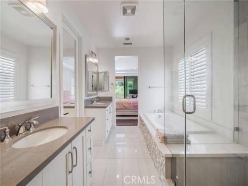 20  Forster  , Lake Forest, CA