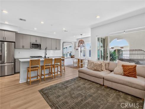 604 White Oaks , Lake Forest, CA