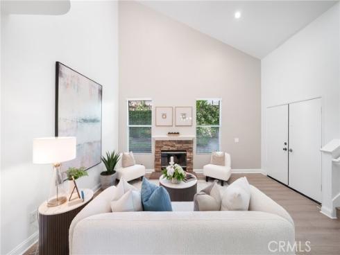 19431 Rue De Valore 38B , Lake Forest, CA