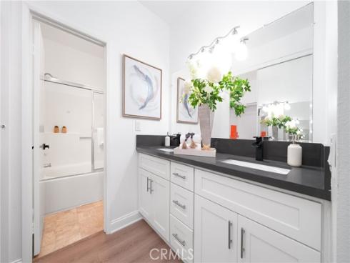 19431 Rue De Valore 38B , Lake Forest, CA