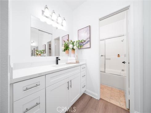 19431 Rue De Valore 38B , Lake Forest, CA