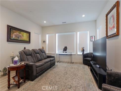 1090 Viejo Hills Drive, Lake Forest, CA