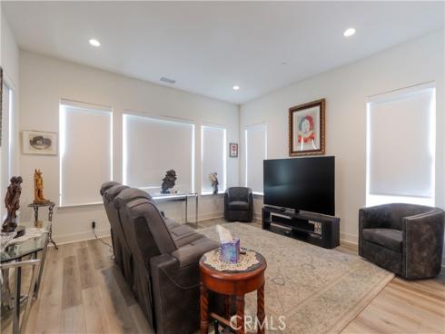 1090 Viejo Hills Drive, Lake Forest, CA