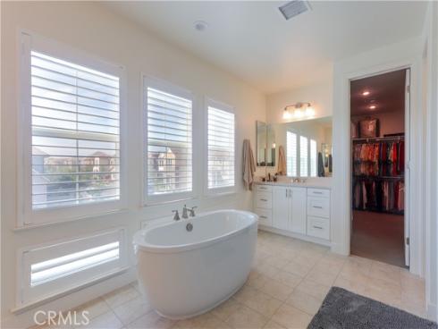 1090 Viejo Hills Drive, Lake Forest, CA