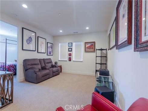 1090 Viejo Hills Drive, Lake Forest, CA
