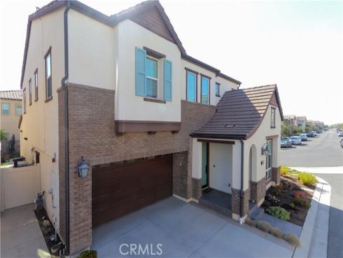 1090 Viejo Hills Drive, Lake Forest, CA