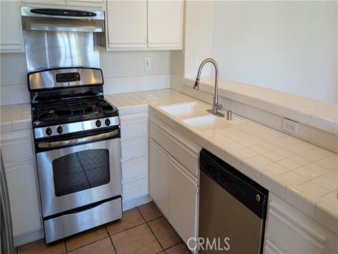 28446  Yosemite  , Lake Forest, CA