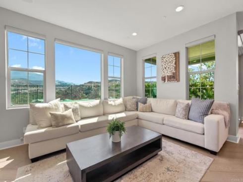 1832 Aliso Canyon Dr , Lake Forest, CA