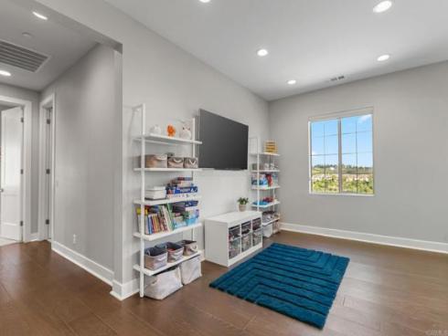 1832 Aliso Canyon Dr , Lake Forest, CA