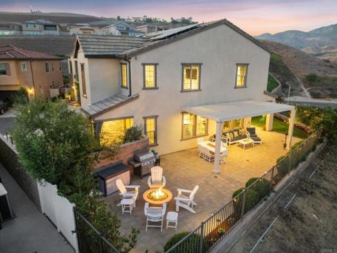 1832 Aliso Canyon Dr , Lake Forest, CA