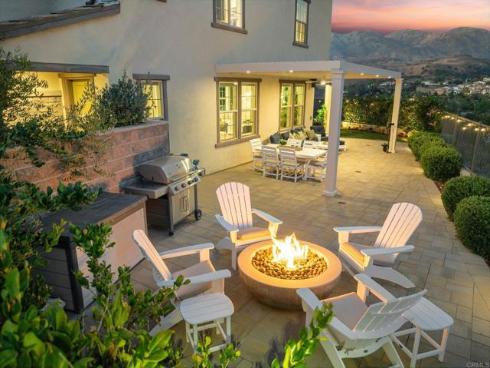 1832 Aliso Canyon Dr , Lake Forest, CA