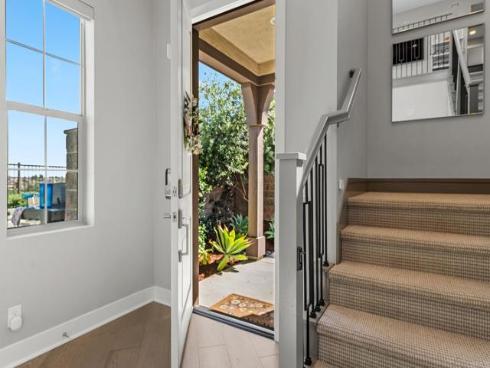 1832 Aliso Canyon Dr , Lake Forest, CA