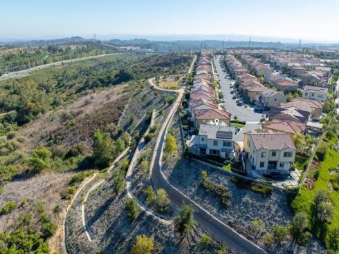 1832  Aliso Canyon Dr  , Lake Forest, CA