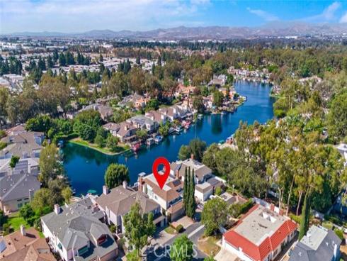22702 Wood Lake